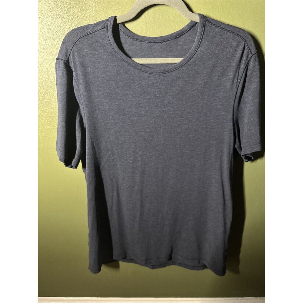 Lululemon Mens 5 Year Basic Shirt Size Medium Blue Solid Short Sleeve Top